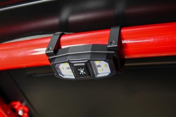 Luz para Techo de UTV con abrazaderas de 1.85 pulgadas180-UDLM-185 SSV WORKS
